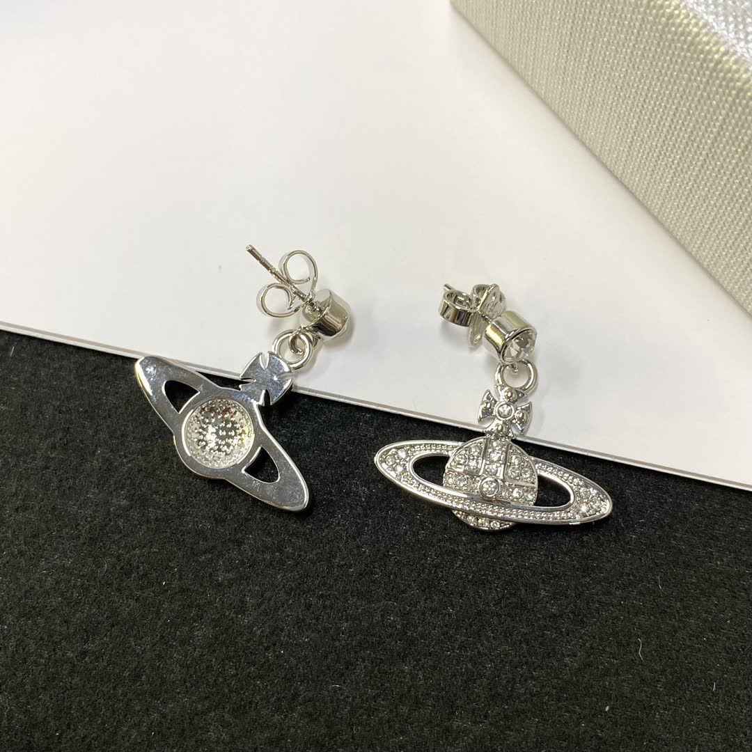 Vivienne Westwood Silver Saturn Ring Earrings